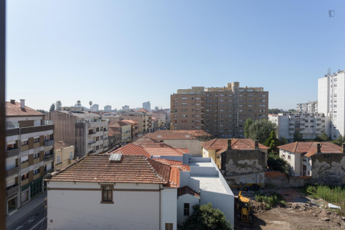 Comfy twin bedroom in a 6-bedroom flat 10 minutes from FEUP, Polo Universitário - Gallery - 20