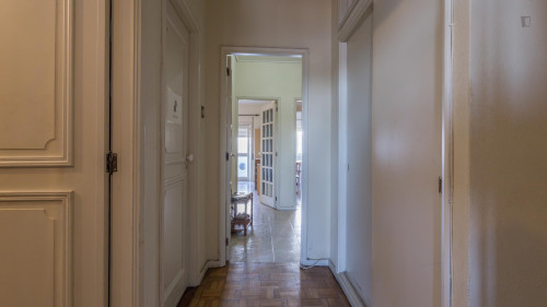 Comfy twin bedroom in a 6-bedroom flat 10 minutes from FEUP, Polo Universitário - Gallery - 7