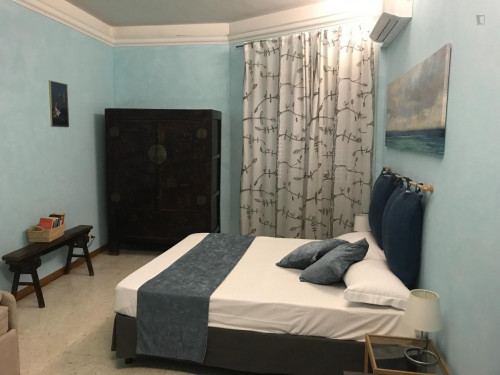 Double ensuite bedroom in a 2-bedroom apartment near Cipro metro station - Gallery - 11