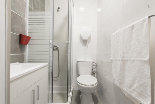 Neat single bedroom close to Instituto Superior Técnico - Gallery - 13