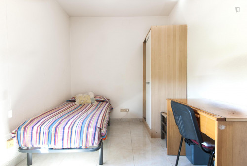 Single bedroom in Carabanchel