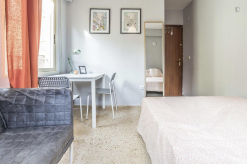 Exquisite double bedroom near the cultural Institut Valencià d'Art Modern  - Gallery -  3
