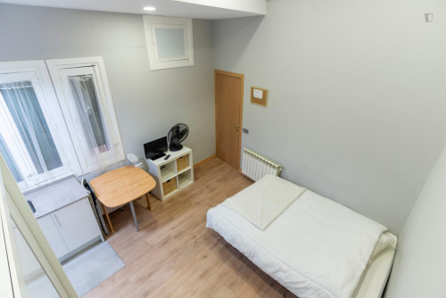 Ample studio near the Tribunal metro - Gallery - 21