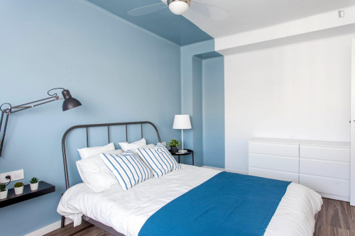 Enjoyable 2-bedroom apartment in Torrefiel - Gallery - 19