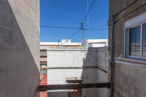 Enjoyable 2-bedroom apartment in Torrefiel