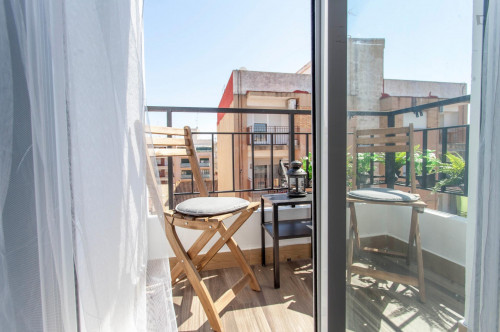 Enjoyable 2-bedroom apartment in Torrefiel - Gallery - 14