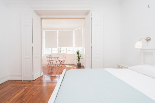 Double bedroom near Campo Pequeno metro station