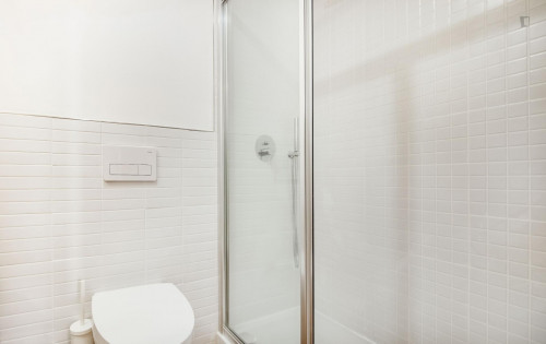 Bright 2-bedroom apartment near Miradouro da Graça - Gallery - 38