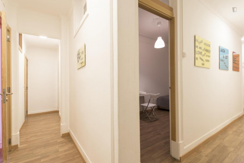 Luminous single bedroom near Instituto Superior Técnico - Gallery - 10