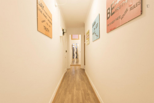 Luminous single bedroom near Instituto Superior Técnico - Gallery - 11