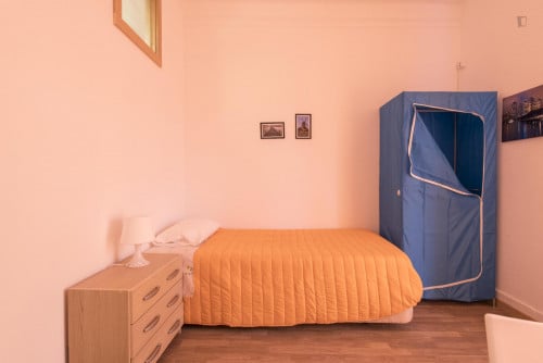 Luminous Single Bedroom Near Instituto Superior Técnico - 1