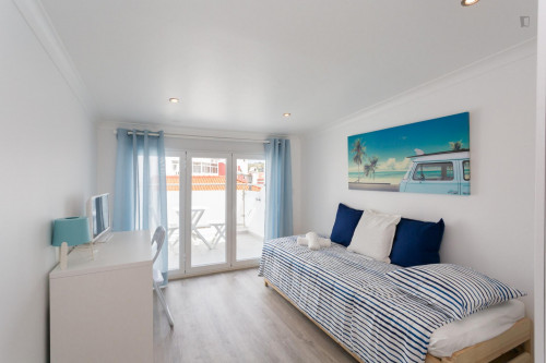 Bright and cosy single bedroom with a balcony, in Costa da Caparica - Gallery - 40