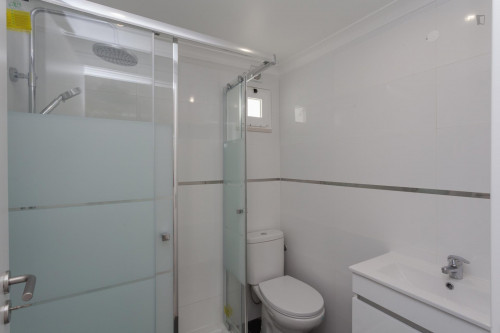 Bright and cosy single bedroom with a balcony, in Costa da Caparica - Gallery - 39