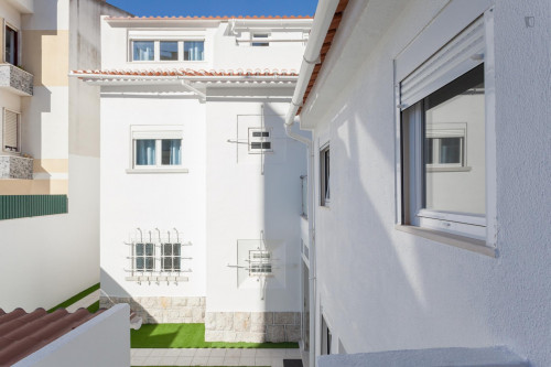 Bright and cosy single bedroom with a balcony, in Costa da Caparica - Gallery - 45
