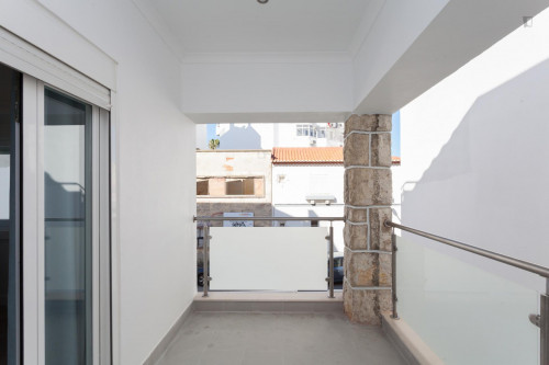 Bright and cosy single bedroom with a balcony, in Costa da Caparica - Gallery - 43