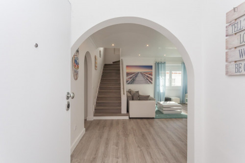 Bright and cosy single bedroom with a balcony, in Costa da Caparica - Gallery - 26
