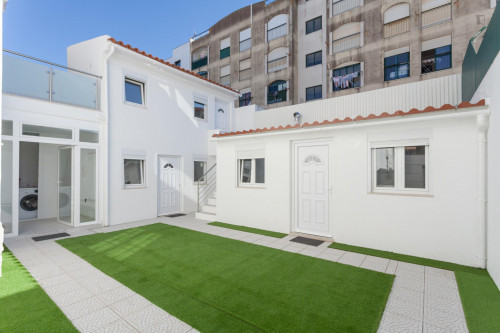 Bright and cosy single bedroom with a balcony, in Costa da Caparica - Gallery - 12
