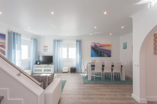 Bright and cosy single bedroom with a balcony, in Costa da Caparica - Gallery - 33