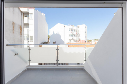 Bright and cosy single bedroom with a balcony, in Costa da Caparica - Gallery - 50