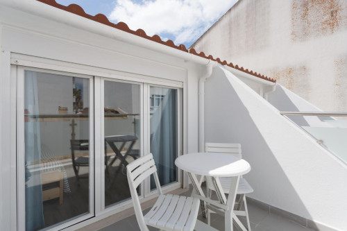 Bright and cosy single bedroom with a balcony, in Costa da Caparica - Gallery - 29