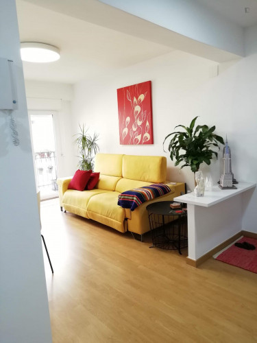 Single bedroom in a 3-bedroom apartment near Marítim - Serrería metro station - Gallery - 15