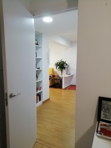 Single bedroom in a 3-bedroom apartment near Marítim - Serrería metro station - Gallery - 24