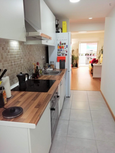 Single bedroom in a 3-bedroom apartment near Marítim - Serrería metro station - Gallery - 6