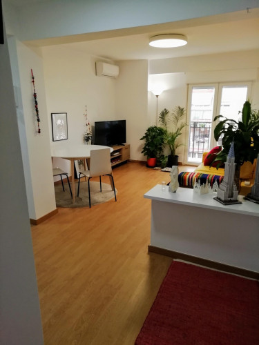 Single bedroom in a 3-bedroom apartment near Marítim - Serrería metro station - Gallery - 19
