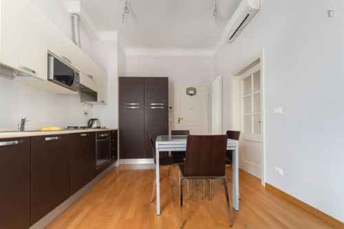 1-Bedroom apartment near Porta San Felice - Gallery - 10