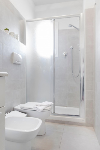 1-Bedroom apartment near Porta San Felice - Gallery - 7