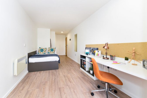  En-Suite Silver  -  The Towpath Roost  - Gallery -  1