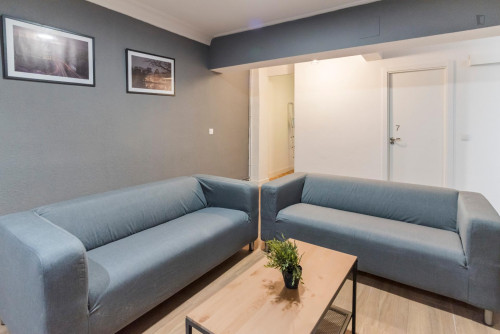 Great double bedroom not far from Universidad Pontificia Comillas - Gallery - 22