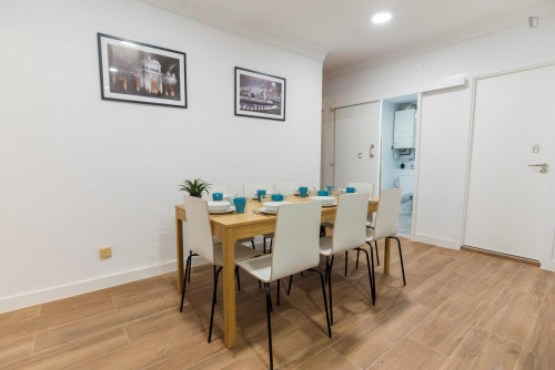 Great double bedroom not far from Universidad Pontificia Comillas - Gallery - 16