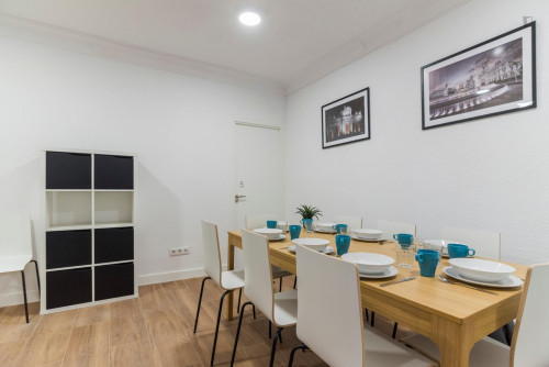 Great double bedroom not far from Universidad Pontificia Comillas - Gallery - 15
