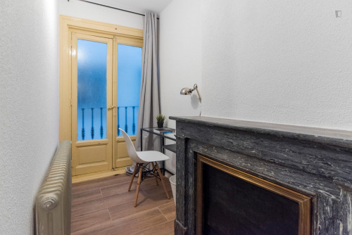 Charming double bedroom close to Universidad Pontificia Comillas - Gallery - 26