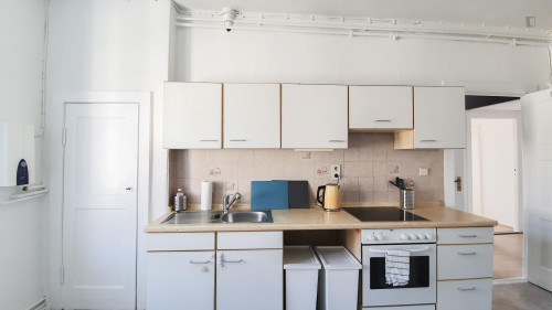 Charming double bedroom in a 5-bedroom apartment in Wilhelmstadt - Gallery - 6