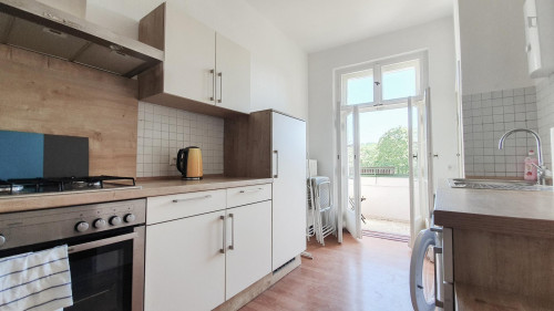 Nice single bedroom in a 4-bedroom apartment in Wilhelmstadt - Gallery - 8