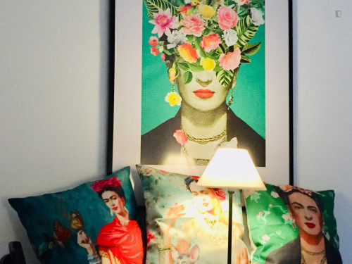 Very cool studio in Fuente del Berro - Gallery - 12