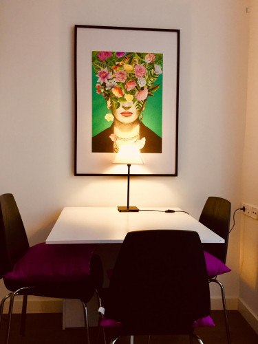 Very cool studio in Fuente del Berro - Gallery - 7