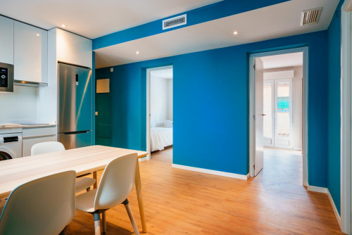 Single bedroom in 3-bedroom apartment - Gallery - 7