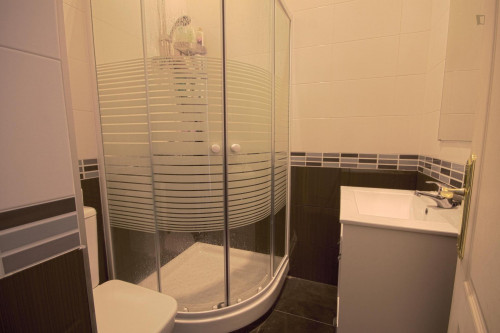 Double bedroom in beautiful Opera