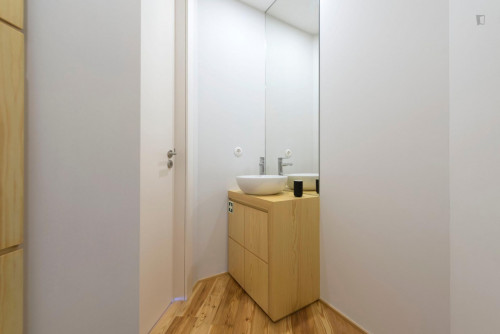 Amazing 1-bedroom apartment in the Massarelos area - Gallery - 8