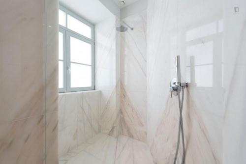 Amazing 1-bedroom apartment in the Massarelos area - Gallery - 11