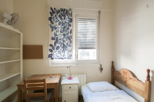 Single bedroom in nice apartment in residential Trafalgar  - Gallery -  2