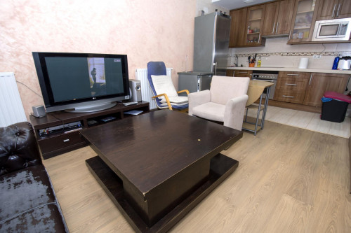 Single bedroom in 5-bedroom apartment - Gallery - 15