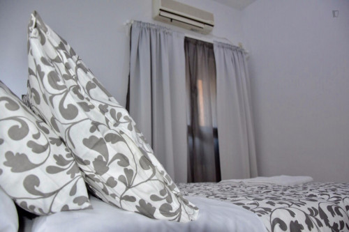 Really cool 1-bedroom apartment in Ciudad Universitária - Gallery - 28