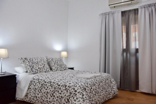Really cool 1-bedroom apartment in Ciudad Universitária - Gallery - 24