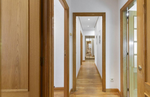 Large twin bedroom in the Delicias neighbourhood - Gallery - 15