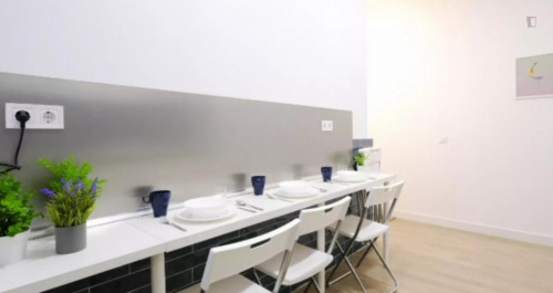 Relaxing double bedroom near Alonso Martínez metro - Gallery - 11