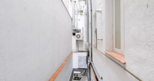 Relaxing double bedroom near Alonso Martínez metro - Gallery - 17